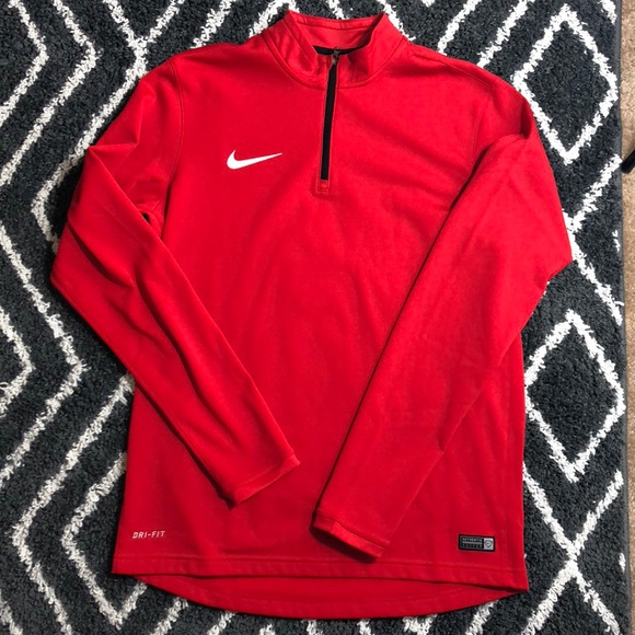 Nike Dri Fit red pullover Size Large - Picture 7 of 7
